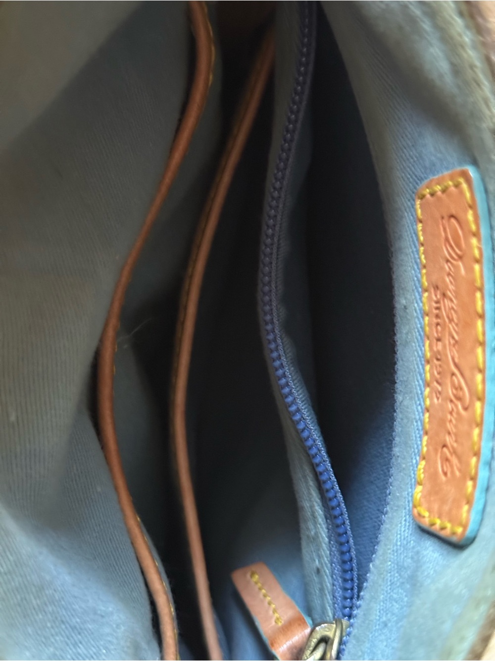 2017 WDW Marathon Cross Body Purse - Picture 11 of 12